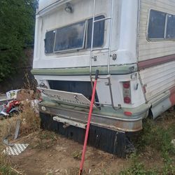 The executive  rv suburban