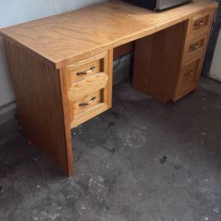 Free Table Pick Up 