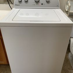 Preowned 3.5 cu. ft. High Efficiency Top Load Washer w Agitator. Good clean working Condition
