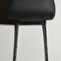 2012 Mercedes CLS550 Sedan Front Right Passenger Or Left Driver Headrest Black