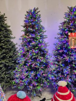 7.5 ft Pre-Lit Christmas Tree 🎄
