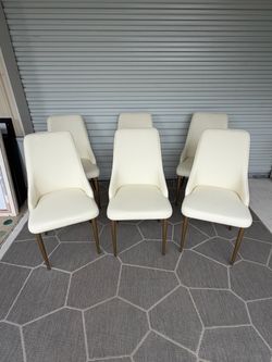 Set of 6 chairs - Model home furniture