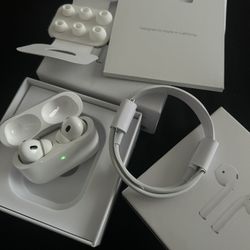 AirPods Pro Generation 2 & Noise Cancellation 