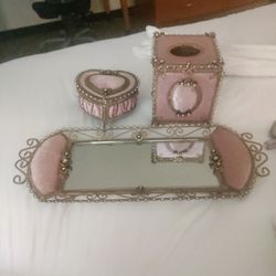 Vintage Pink Gold Filigree 3 PC Vanity Set Great Price