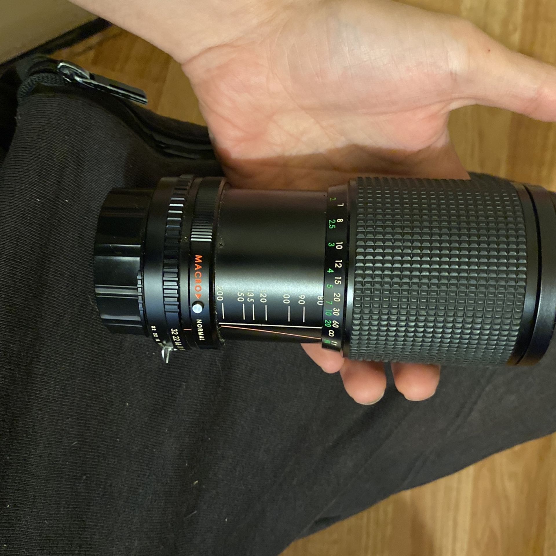 Macro Lens Mc Zoom 80-200mm Cheap ! $22