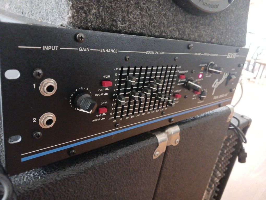 Fender BXR Dual Bass AMPLIFIER
