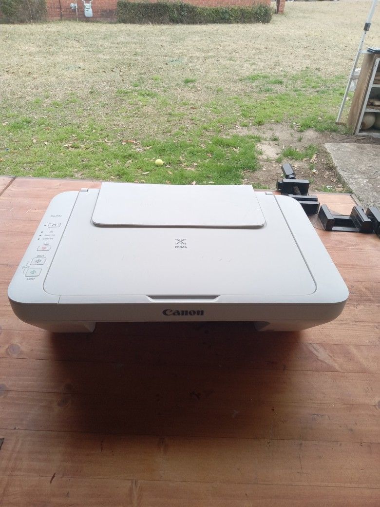 Canon MG 2522 Printer And Scanner