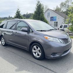 2017 Toyota Sienna