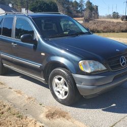 1999 Mercedes-Benz M-Class