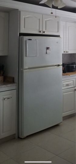 Amana Refrigerator