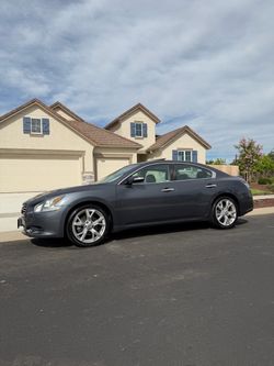 2012 Nissan Maxima Sv