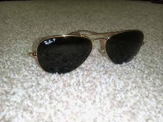Ray-Ban Aviator Polarized Sunglasses Black Lenses