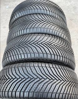 245-50-20 Set 4 Tires Michelin Con Excelente calidad Las 4