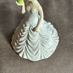 WEDDINGSTAR Princess Bride Kissing Frog Prince Wedding Porcelain Figurine Cake Topper