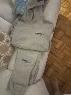 Men gray sweatsuits size large  set