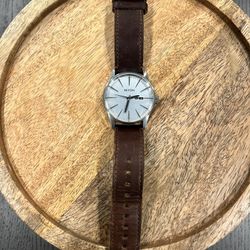 Nixon Never Be Late The Sentry Leather