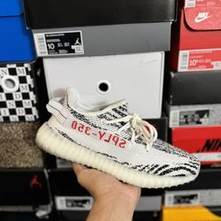 Adidas Yeezy 350 Zebra size 8.5 VNDS 