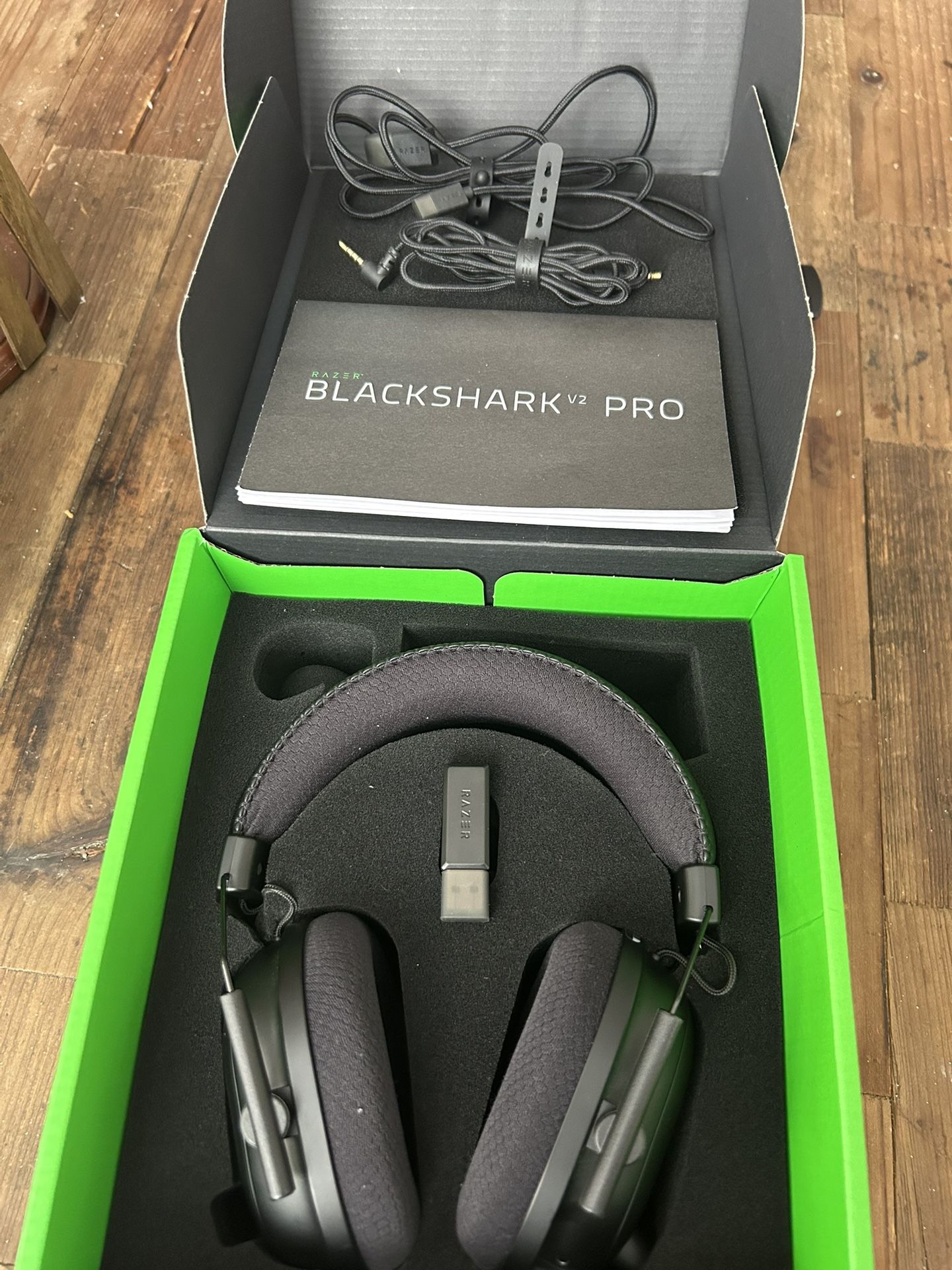 Razer Blackshark v2 PRO wireless gaming headset brand new