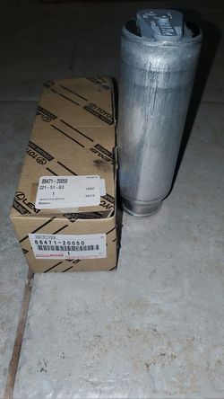 New 1995 OEM Toyota Celica A/C Denso dryer Bottle