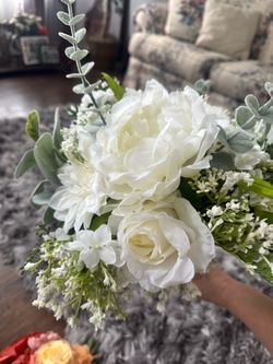 Artificial wedding flowers and decor