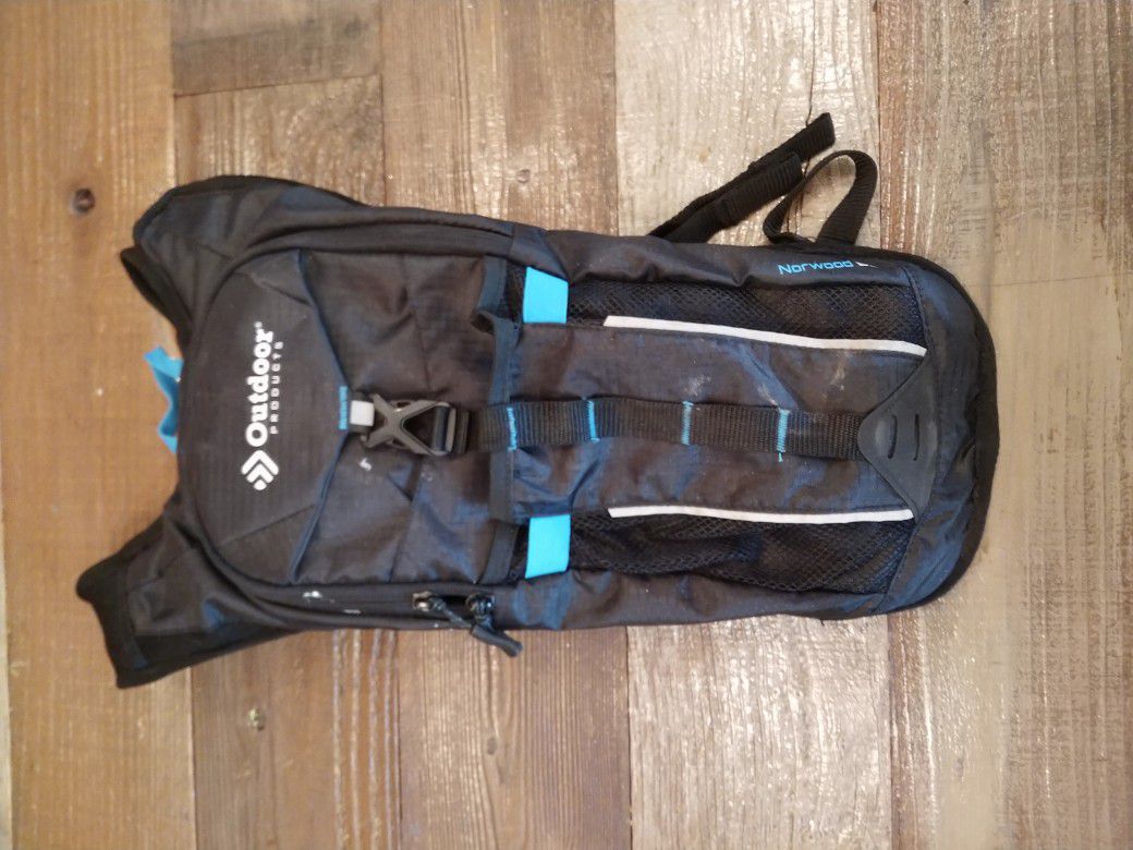 Hiking backpack - hydration, 2L water bladder