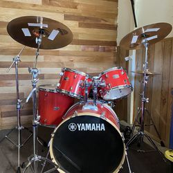 Yamaha Rydeen Drum Set 