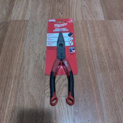 MT555 Milwaukee Comfort Grip Long Nose Pliers
