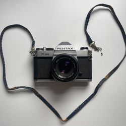 Pentax K1000 35mm Film Camera SMC Pentax-M 50mm f/2 Lens with Case