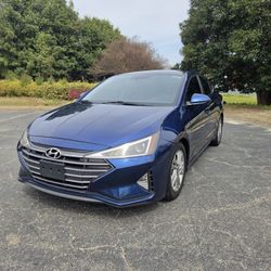 2019 Hyundai Elantra 