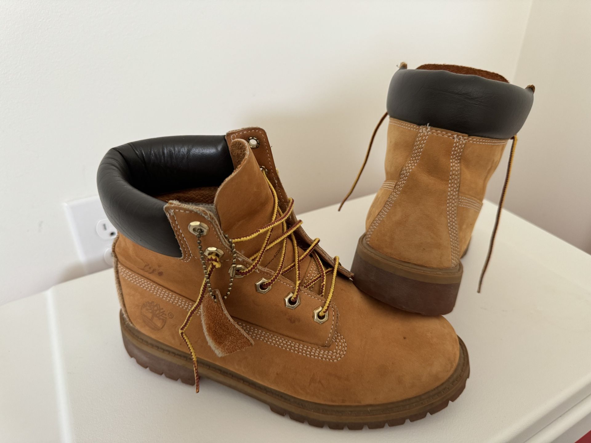 Timberland Premium 6” Waterproof Boots Classic Wheat Nubuck Size 6M Mens