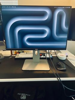 Dell 24" Ultrasharp Monitor