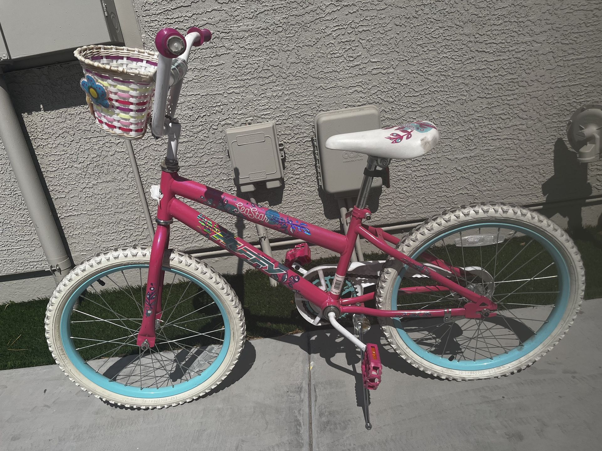 Girls Bike Huffy Sea Star 20” Bicycle