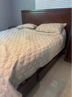 King bedroom set including king bed frame with under bed storage, 2 nightstands, 2 dressers, 1 mirror