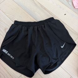 Nike short