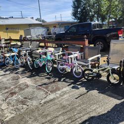 $100 entire bundle children's bicycle child's bike training wheels two scooters