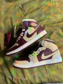 Air Jordan 1 Mid
