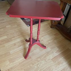 pedestal Table 