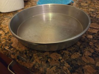 Round tin cake n pan