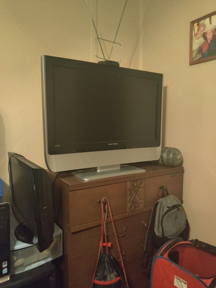 42 Inch Flat screen