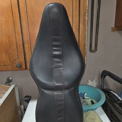 Genuine Harley Davidson OEM Seat 92/61-0067