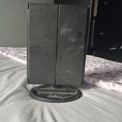 Impressions  mirror