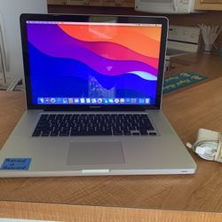 MacBook Pro i5 15 Inch 500 Gb 