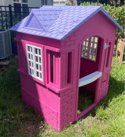 Little Tikes Playhouse Tykes plastic pink