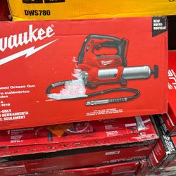 Milwaukee M18 Grease Tool 