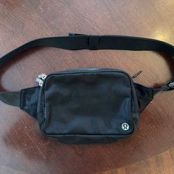Lululemon Everywhere Belt Bag Large 2L