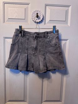 ZARA Gray Pinstripe Denim Mini Skirt -small