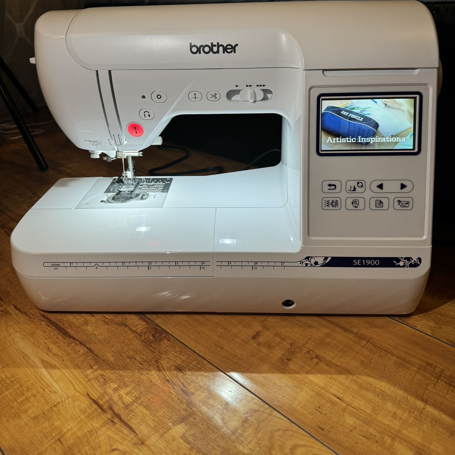 Brother SE1900 Sewing & Embroidery Machine 