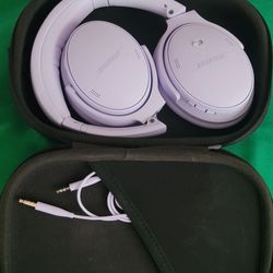 BOSE QUIETCOMFORT NOICE CANCELLING HEADPHONES