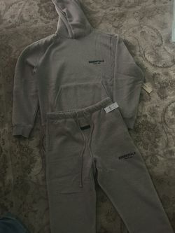 Essentials Set