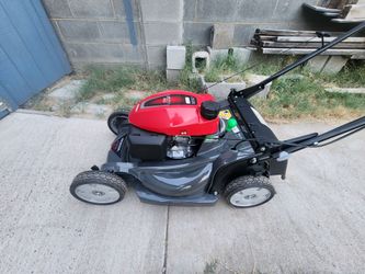 Honda HRX217 lawnmower